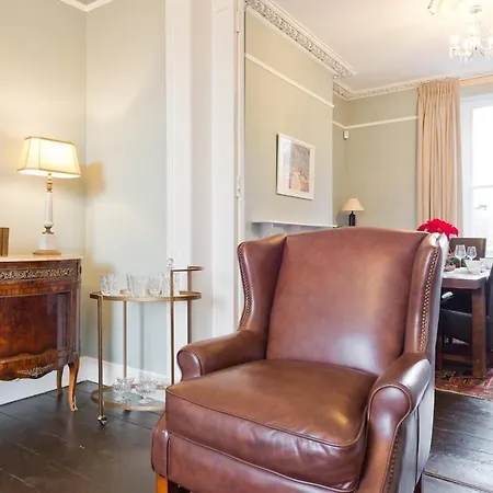 The George Bernard Shaw Apartment